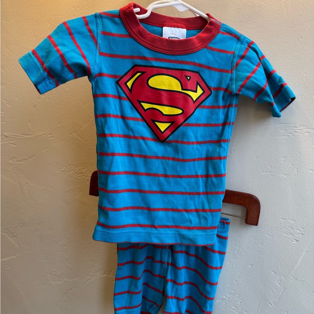 Hanna Andersson Superman super hero cotton stripe shorts PJs 4T.